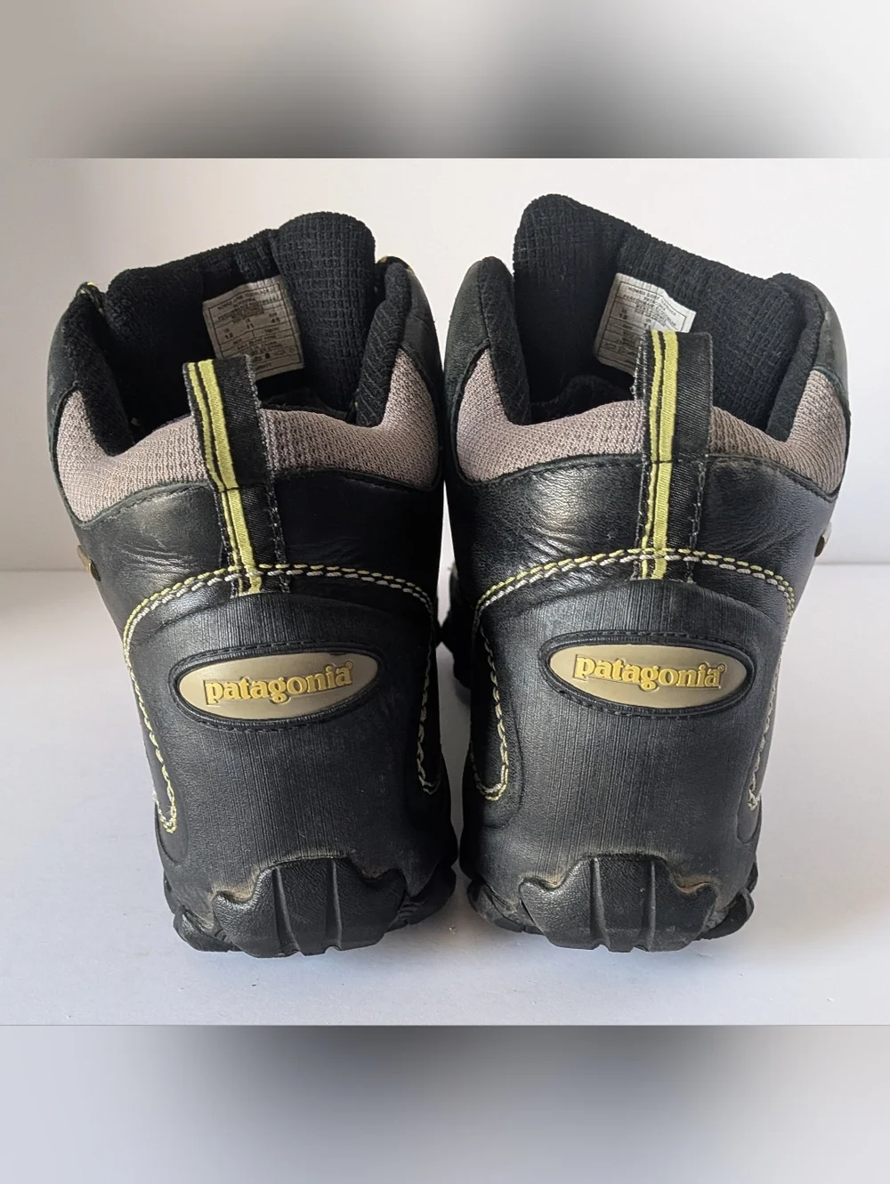 Patagonia Hiking Shoes Men’s Size 12 Brown Black Trail Outdoor Leather Lace-Up - Picture 3 of 7